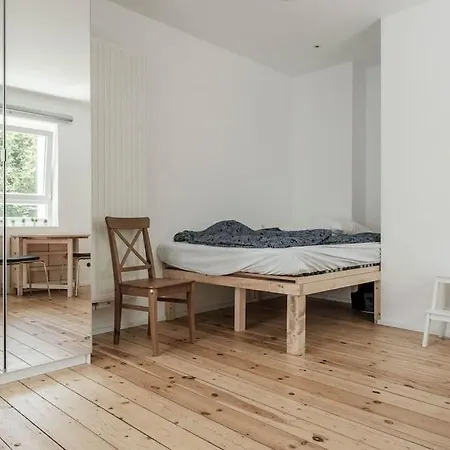 Kinderklinik, 600m Zum Bahnhof 2b Siegen