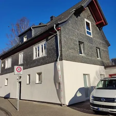 Kinderklinik, 600m Zum Bahnhof 2b *