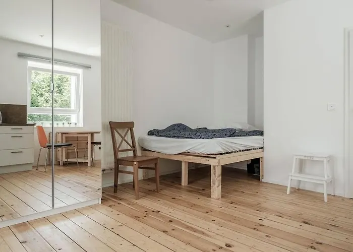 Kinderklinik, 600m Zum Bahnhof 2b 锡根