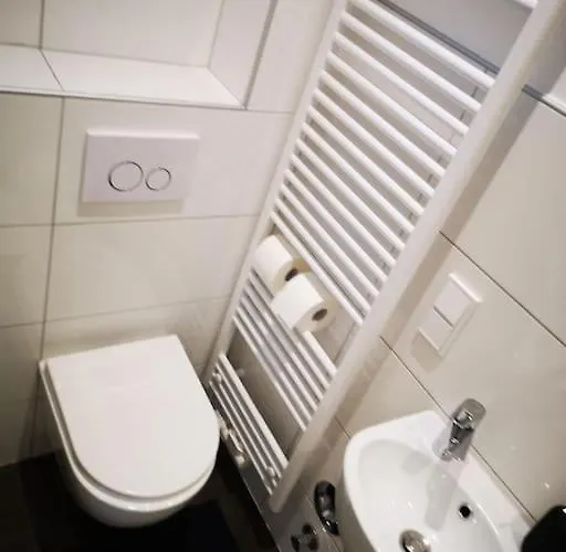 Kinderklinik, 600m Zum Bahnhof 2b *