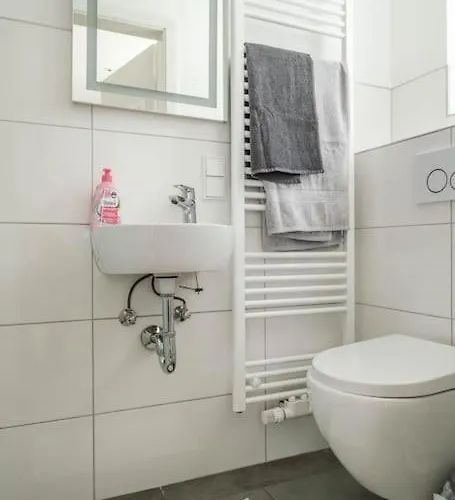 Kinderklinik, 600m Zum Bahnhof 2b